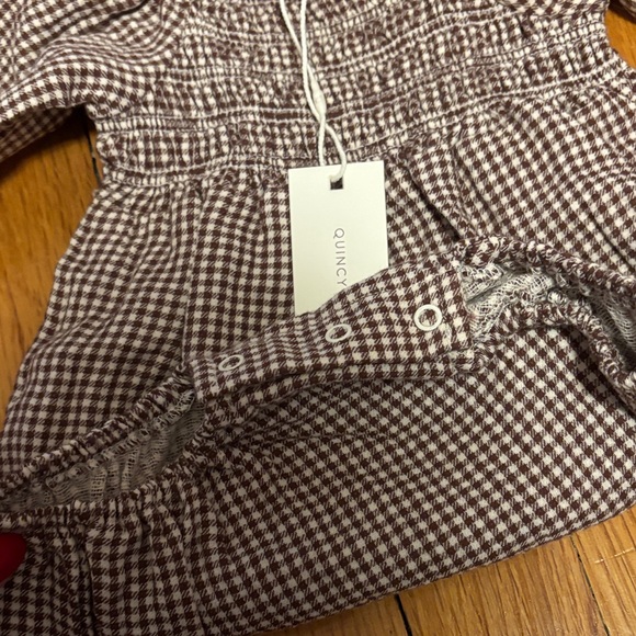 Quincy Mae baby girl bodysuit - Picture 4 of 6